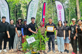 XO Cambodia , a subsidiary  of   EXO Travel (B Corp Certified)   has partnered up with ‘Trees for Life’ to plant 600 fruit trees in Run Ta Ek Techo Sen, near Siem Reap